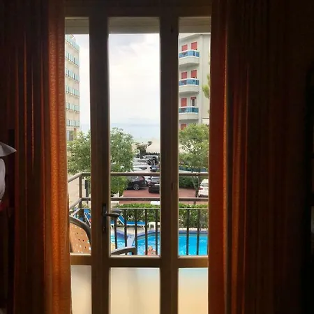 Amalfi Hotel 3*